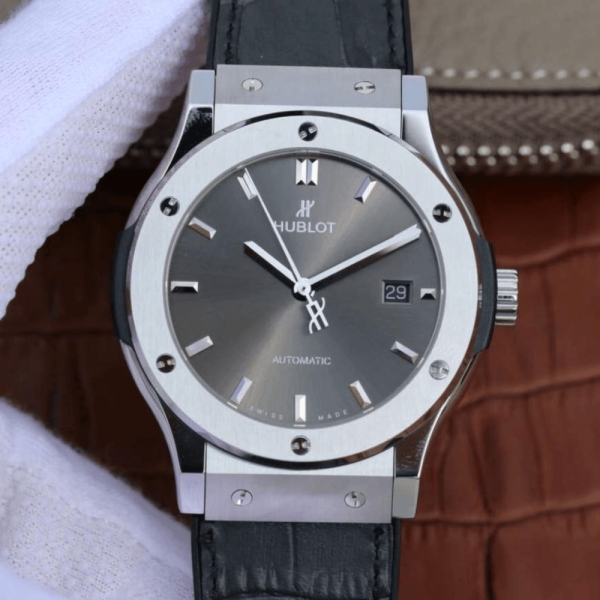 JJ공장 위블로 클래식 퓨전 티타늄 레이싱 그레이 다이얼 러버 스트랩 42mm 542.NX.7071.LR