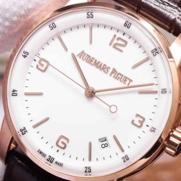 TNK공장 오데마피게 CODE 11.59 화이트 다이얼 스틸 블랙 가죽 스트랩 41mm 15210OR