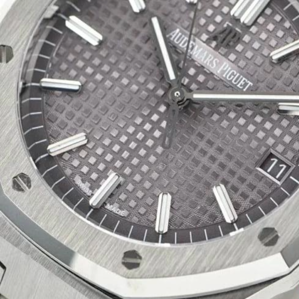 OM공장 오데마피게 로얄오크 그레이 다이얼 스틸 SS 브레이슬릿 41mm 15500ST