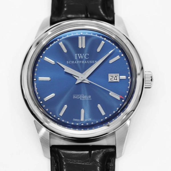 IWS공장 IWC 엔지니어 로렌스 스포츠 자선 재단 에디션 스틸 블루 다이얼 레더 스트랩 42.5mm IW323310