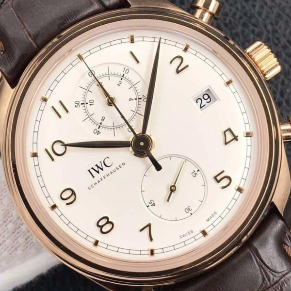 ZF공장 IWC 포르투기저 크로노그래프 클래식 로즈골드 화이트 다이얼 레더 스트랩 42mm IW390301