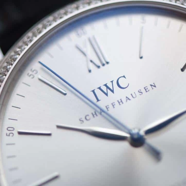 V7공장 IWC 포르토피노 다이아베젤 화이트 다이얼 레더 스트랩 40mm IW356514