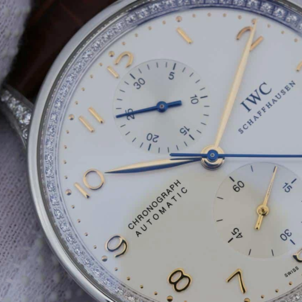 ZF공장 IWC 포르투기저 슈퍼 울트라씬 크로노그래프 스틸 다이아베젤 화이트 다이얼 레더 스트랩 40.9mm IW371440