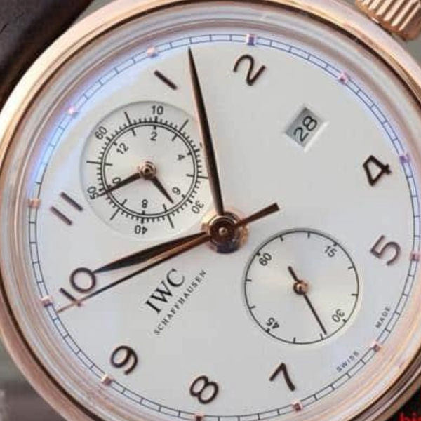 YL공장 IWC 포르투기저 크로노그래프 클래식 로즈골드 화이트 다이얼 레더 스트랩 42mm IW390403