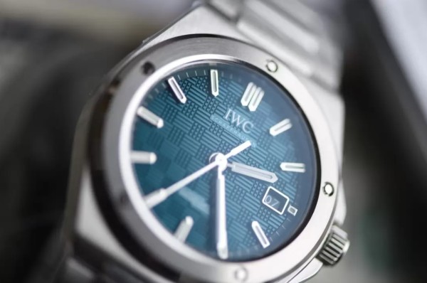 V7공장 IWC 인제니어 블루 다이얼 SS 브레이슬릿 40mm V2 IW328903