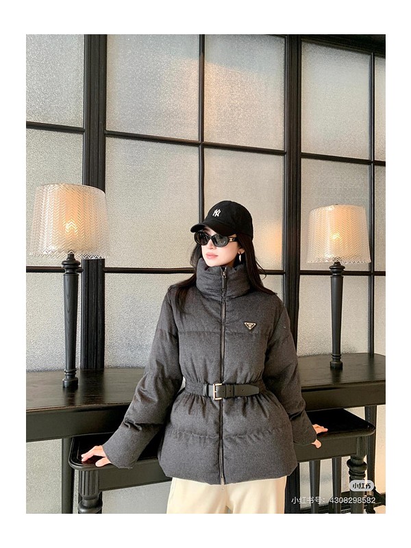 프라다 프란넬 다운 자켓