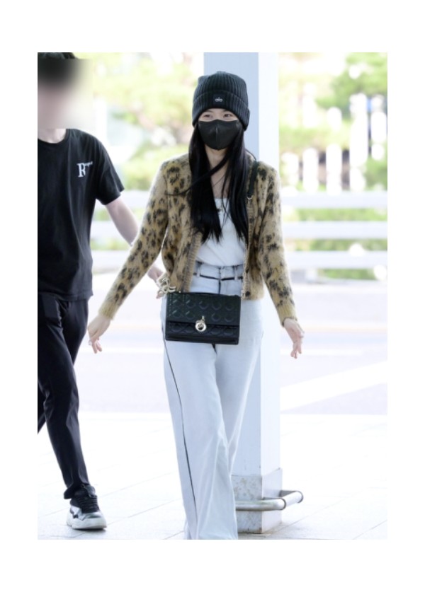 [지수 PICK] 디올 MISS DIOR 미니백