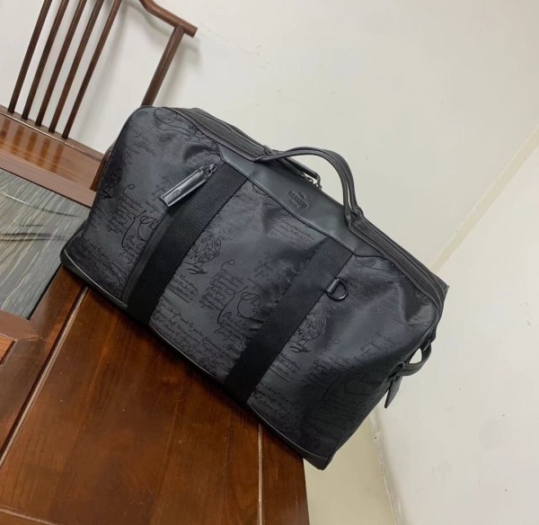 벨루티 보스턴백